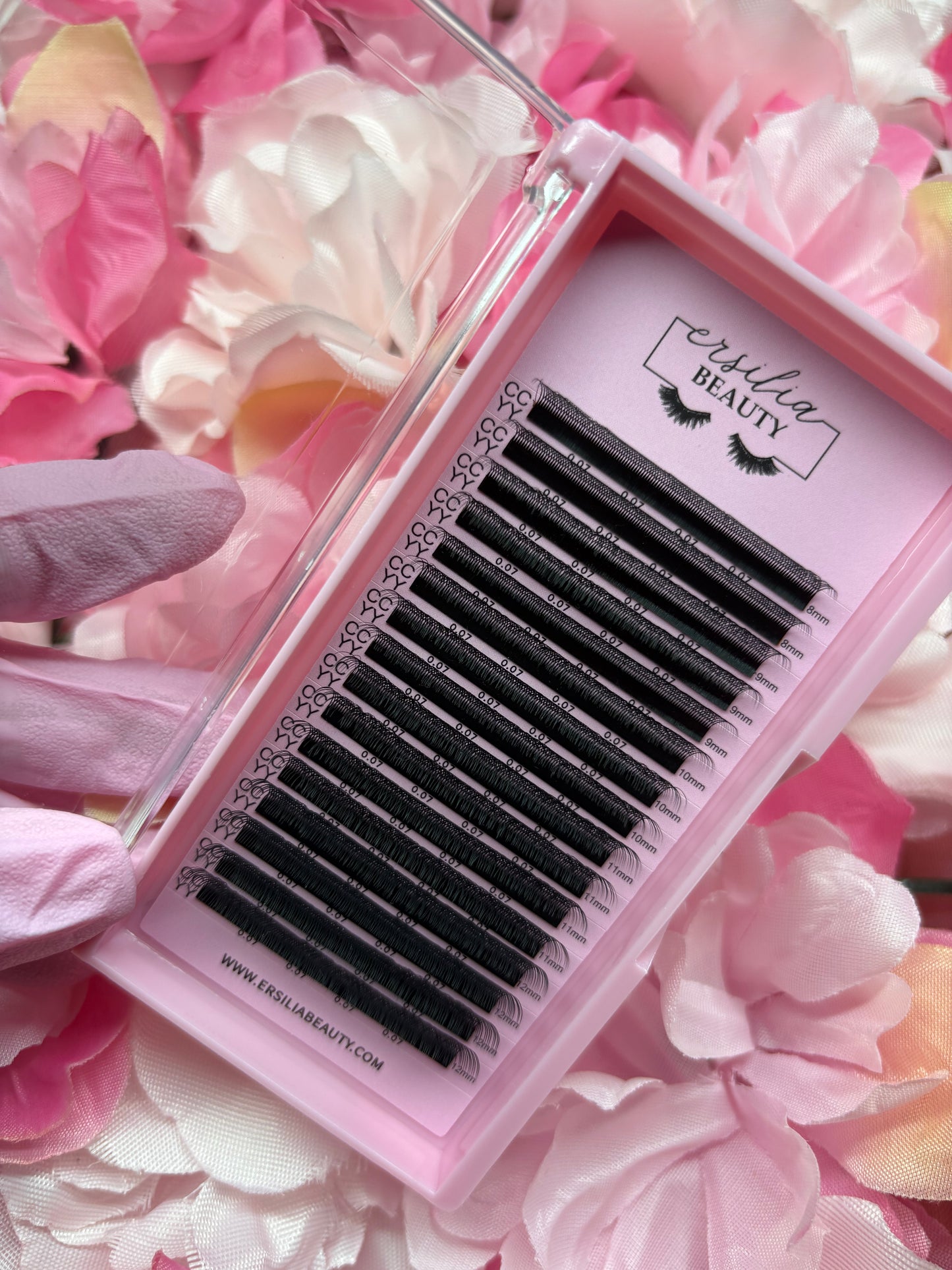 Y LASHES